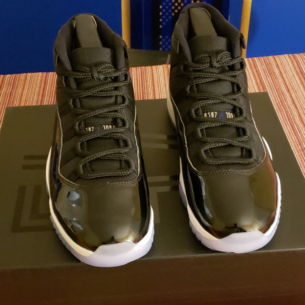 AIR JORDAN 11 RETRO (SPACE JAMS)